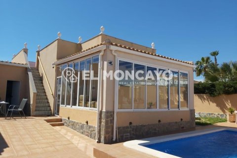 Villa for sale in Alicante, Spain 2 bedrooms, 76 sq.m. No. 149002 - photo 3