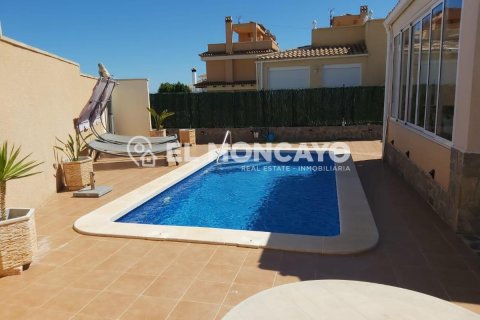 Villa for sale in Alicante, Spain 2 bedrooms, 76 sq.m. No. 149002 - photo 5