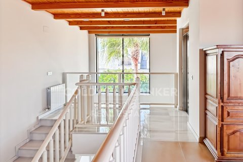 House for sale in Viladecans, Barcelona, Spain 4 bedrooms, 540 sq.m. No. 157738 - photo 24