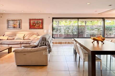 House for sale in Viladecans, Barcelona, Spain 4 bedrooms, 540 sq.m. No. 157738 - photo 18