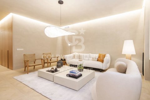 Apartamento en Madrid, España 2 dormitorios, 134 m2 No. 157734