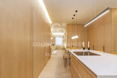 Apartamento en venta en Madrid, España 2 dormitorios, 134 m2 No. 157734 - foto 8