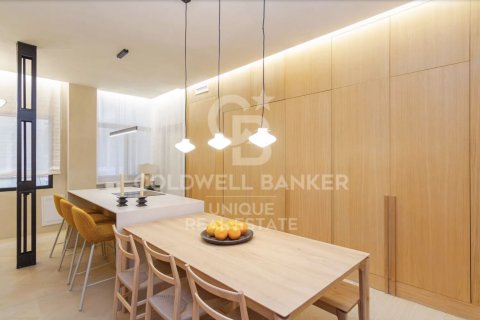 Apartamento en venta en Madrid, España 2 dormitorios, 134 m2 No. 157734 - foto 6