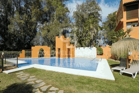 Apartamento en venta en Estepona, Málaga, España 2 dormitorios, 174 m2 No. 157737 - foto 16
