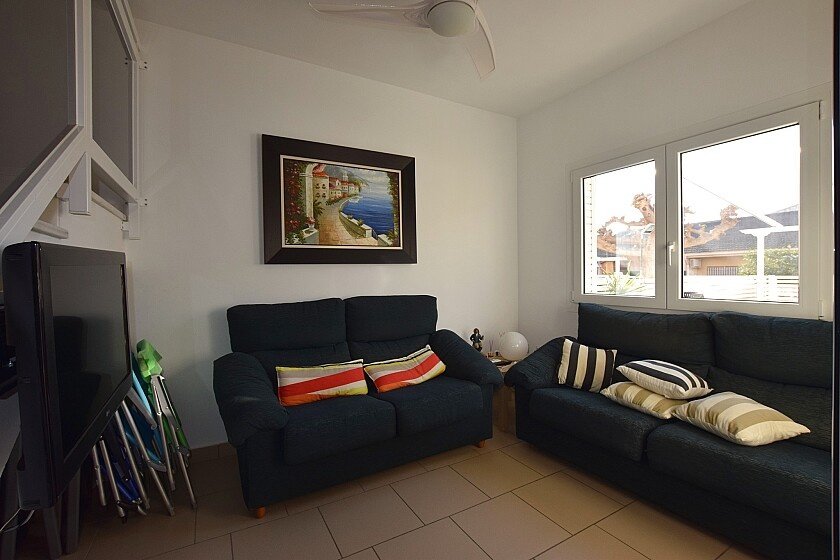 Rindu māja Torre de la Horadada, Alicante, Spānijā 5 istabas, 160 m2 Nr. 111170