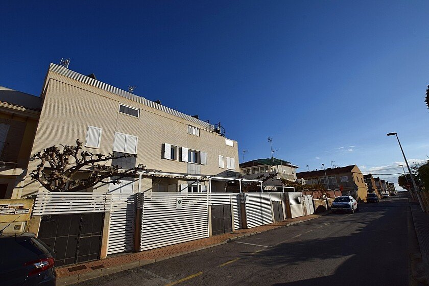 Rindu māja Torre de la Horadada, Alicante, Spānijā 5 istabas, 160 m2 Nr. 111170