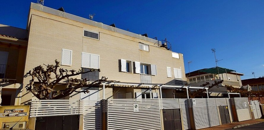 Townhouse Torre de la Horadada, Alicante, Espagne 5 chambres, 160 m2 No. 111170