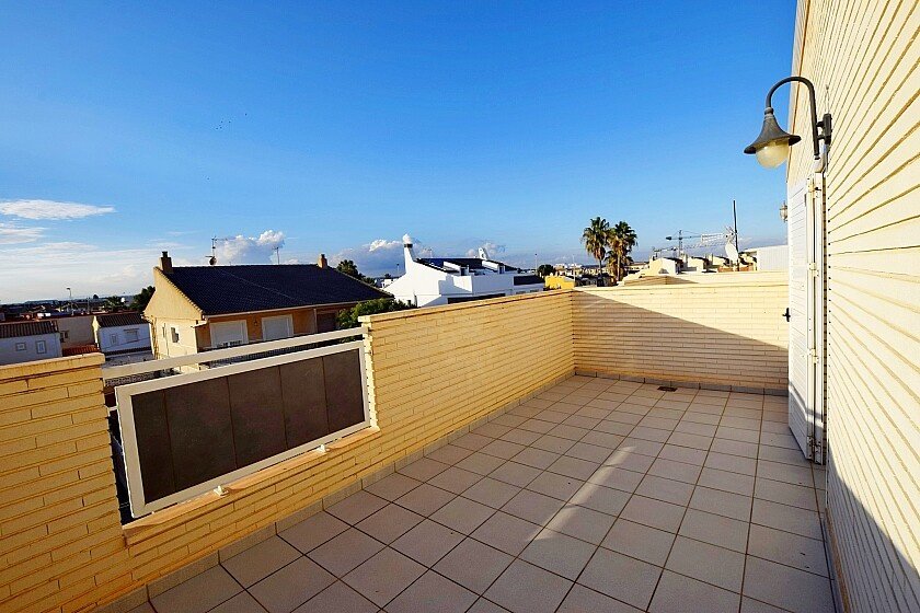 Rindu māja Torre de la Horadada, Alicante, Spānijā 5 istabas, 160 m2 Nr. 111170