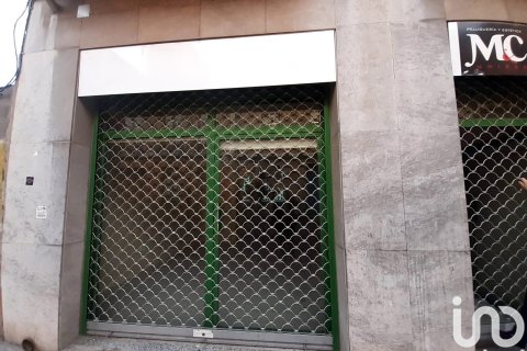 Commercial property à La Baneza, Leon, Espagne 120 m2 No. 186139