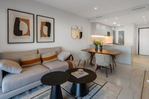 Apartment for sale in Alicante, Spain 3 bedrooms, 138 sq.m. No. 195529 - photo 7