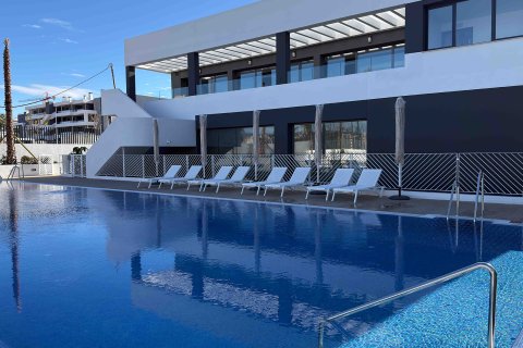 Apartment for sale in Alicante, Spain 3 bedrooms, 138 sq.m. No. 195529 - photo 12