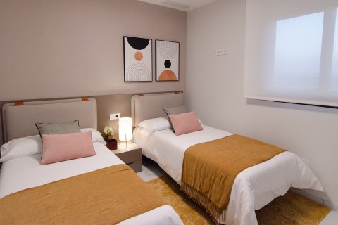 Apartment for sale in Alicante, Spain 3 bedrooms, 138 sq.m. No. 195529 - photo 22