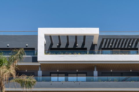 Apartment for sale in Alicante, Spain 3 bedrooms, 138 sq.m. No. 195529 - photo 9