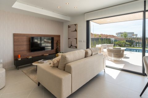 Apartment for sale in Alicante, Spain 3 bedrooms, 138 sq.m. No. 195529 - photo 3