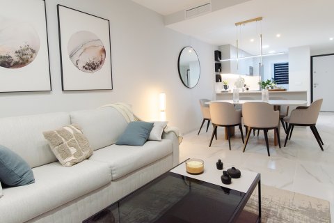 Apartment for sale in Alicante, Spain 3 bedrooms, 138 sq.m. No. 195529 - photo 19