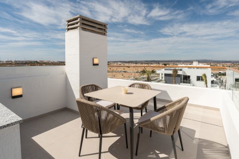 Apartment for sale in Alicante, Spain 3 bedrooms, 138 sq.m. No. 195529 - photo 21