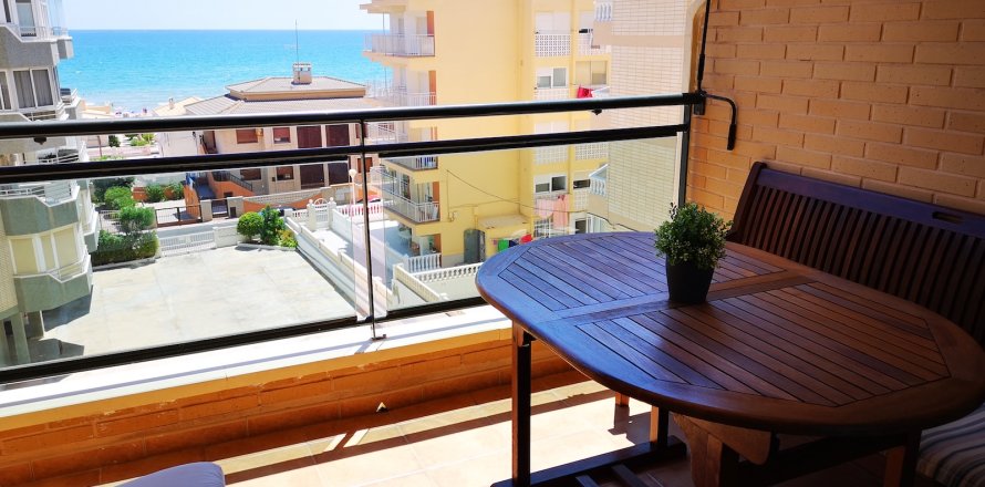 Квартира в Гуардамар-дель-Сегура, Аликанте, Испания 2 спальни, 78м2 №147318