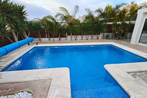 Villa à vendre à Aspe, Alicante, Espagne, 2 chambres, 71 m2 No. 147321 - photo 16