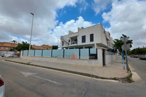 Apartment for sale in Los Alcazares, Murcia, Spain 3 bedrooms, No. 193422 - photo 27