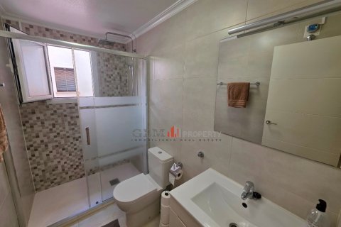 Apartamento en venta en Los Alcázares, Murcia, España 2 dormitorios, No. 193420 - foto 2
