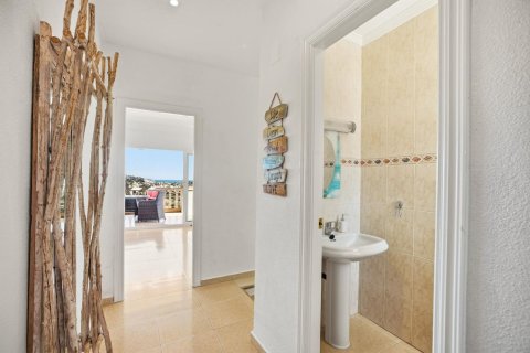 Villa for sale in Calpe, Alicante, Spain 3 bedrooms, 145 sq.m. No. 180899 - photo 12
