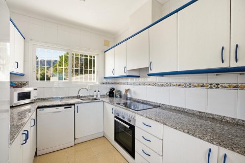 Villa for sale in Calpe, Alicante, Spain 3 bedrooms, 145 sq.m. No. 180899 - photo 11