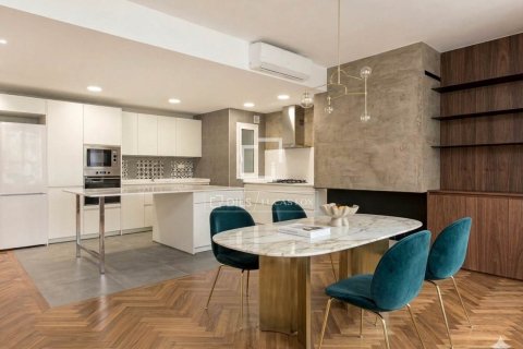 Wohnung zum Verkauf in Barcelona, Spanien 4 Schlafzimmer, 124 m2 Nr. 167979 - Foto 25
