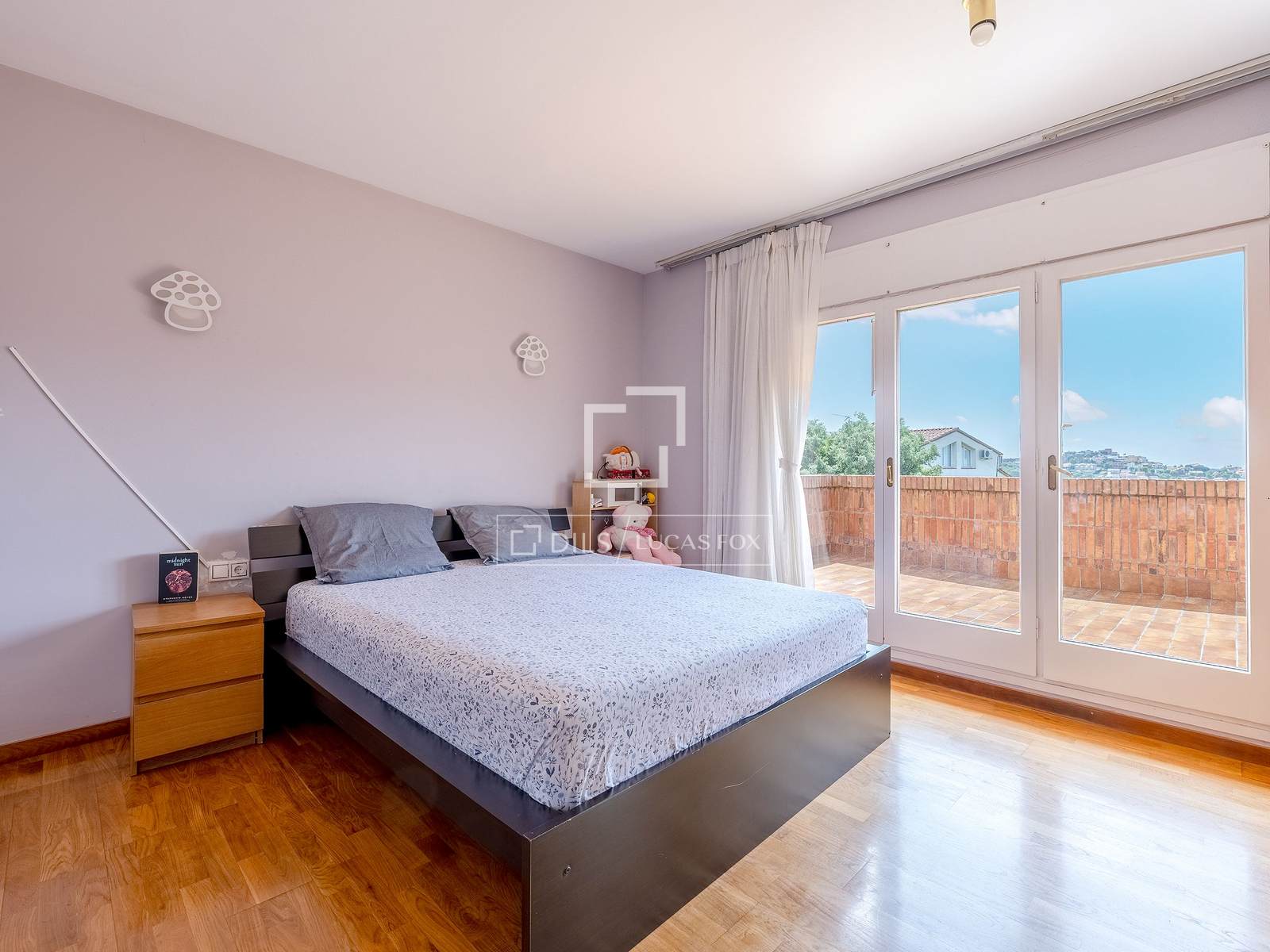 Villa a Sant Just Desvern, Barcelona, Spagna 5 camere da letto, 378 mq. N° 167975