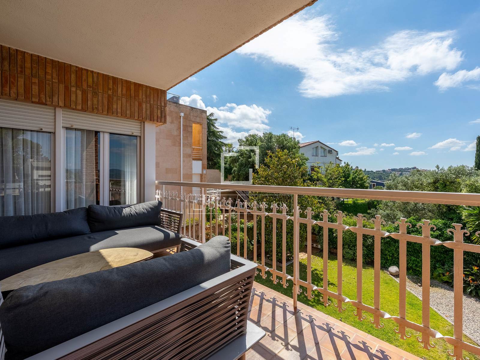 Villa a Sant Just Desvern, Barcelona, Spagna 5 camere da letto, 378 mq. N° 167975