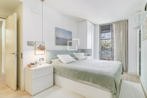 Apartment for sale in Barcelona, Spain 2 bedrooms, 82 sq.m. No. 167978 - photo 12