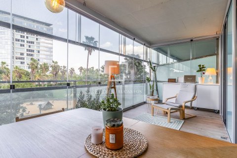 Apartment for sale in Barcelona, Spain 2 bedrooms, 82 sq.m. No. 167978 - photo 3