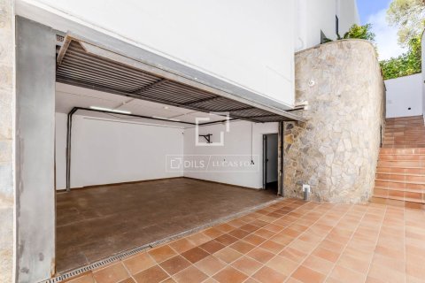 Villa à vendre à Sitges, Barcelona, Espagne, 4 chambres, 252 m2 No. 167977 - photo 29