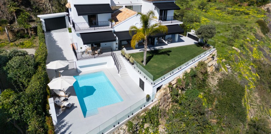 Villa Benahavis, Malaga, Spain 5 bedrooms, 478 sq.m. No. 135480