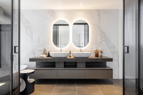 Appartamento in vendita a Barcelona, Spagna 2 camere da letto, 123 mq. N° 142681 - foto 13