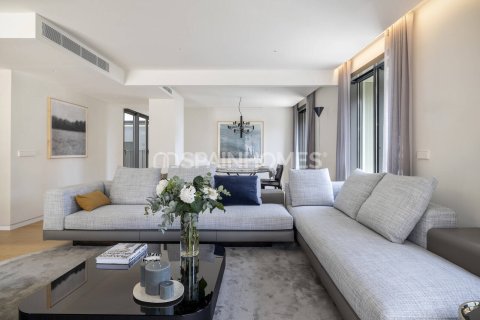 Appartamento in vendita a Barcelona, Spagna 3 camere da letto, 268 mq. N° 142682 - foto 7