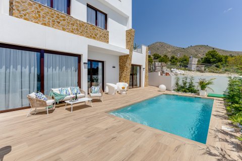 Villa for sale in Finestrat, Alicante, Spain 4 bedrooms, 168 sq.m. No. 156620 - photo 3