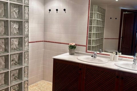 Huoneisto myytävänä Punta Prima, Alicante, Espanja, 2 makuuhuonetta, 156 m2 No. 190241 - kuva 17