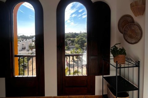 Huoneisto myytävänä Punta Prima, Alicante, Espanja, 2 makuuhuonetta, 156 m2 No. 190241 - kuva 12