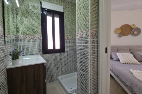 Wohnung zum Verkauf in Torrevieja, Alicante, Spanien 3 Schlafzimmer, 79 m2 Nr. 190247 - Foto 26