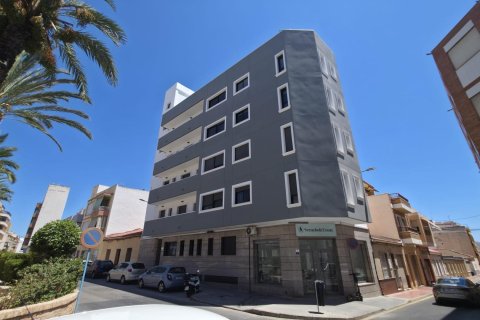 Wohnung zum Verkauf in Torrevieja, Alicante, Spanien 3 Schlafzimmer, 79 m2 Nr. 190247 - Foto 2
