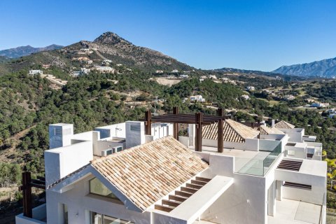 Huoneisto Benahavis, Malaga, Espanja 3 makuuhuonetta, 121 m2 No. 174012