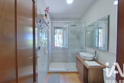 Сasa en venta en Chiclana de la Frontera, Cádiz, España 3 dormitorios, 207 m2 No. 188376 - foto 19