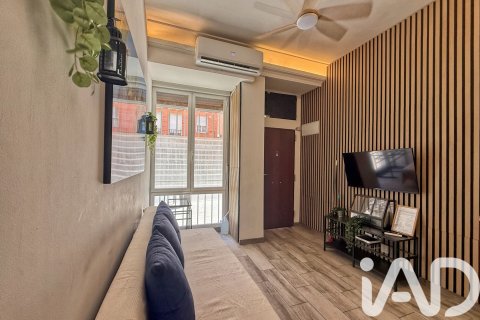 Apartamento en venta en Madrid, España 3 dormitorios, 103 m2 No. 188371 - foto 1