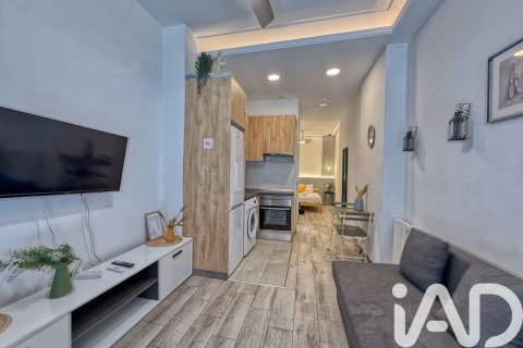 Apartamento en venta en Madrid, España 3 dormitorios, 103 m2 No. 188371 - foto 2