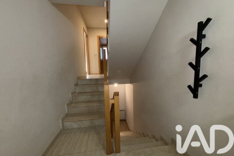 Townhouse for sale in Balaguer, Lleida, Spain 5 bedrooms, 265 sq.m. No. 188373 - photo 18