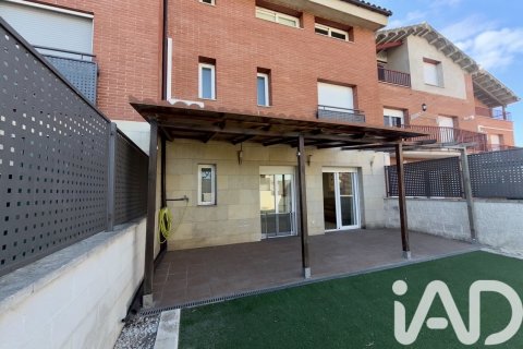 Townhouse for sale in Balaguer, Lleida, Spain 5 bedrooms, 265 sq.m. No. 188373 - photo 3