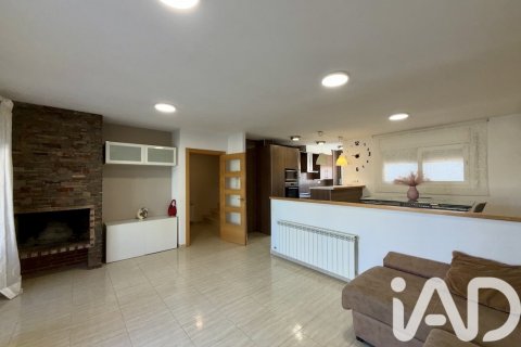 Townhouse for sale in Balaguer, Lleida, Spain 5 bedrooms, 265 sq.m. No. 188373 - photo 7