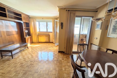 Продажа квартиры в Мадрид, Испания 3 спальни, 118м2 №188374 - фото 14