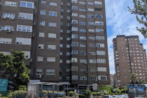 Продажа квартиры в Мадрид, Испания 3 спальни, 118м2 №188374 - фото 7