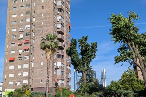 Продажа квартиры в Мадрид, Испания 3 спальни, 118м2 №188374 - фото 4